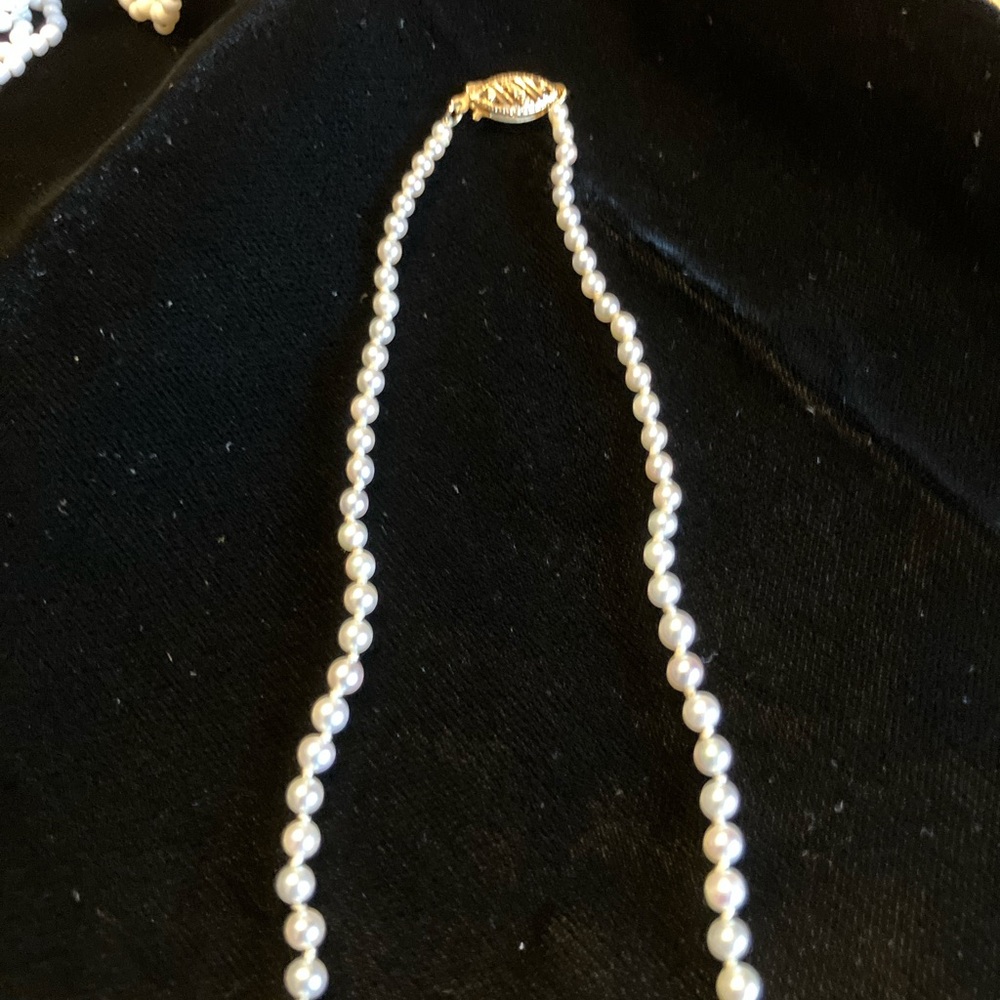 14 K CLASP AUTHENTIC CULTURED PEARL NECKLACE 18” long. - Picture 12 of 17